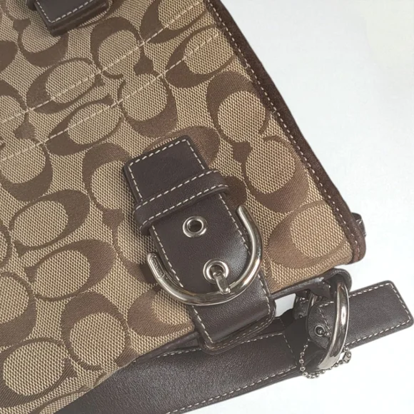 Coach 3577 Vintage Signature Canvas Shoulder Bag Leather Trim Buckle 2005 - Picture 15 of 16